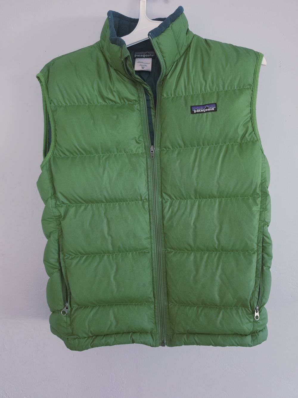 Patagonia Bright Green Quilted Down Vest - Kids(size Small Adult)